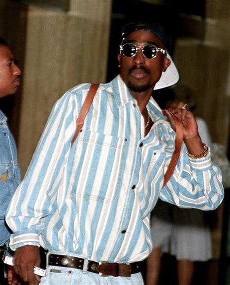 tupac camicia versace|tupac iconic outfits.